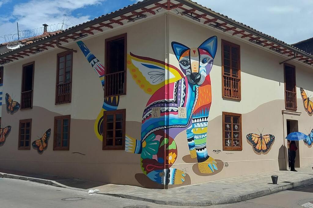 Grandioso Apartaestudio La Candelaria Богота Екстериор снимка